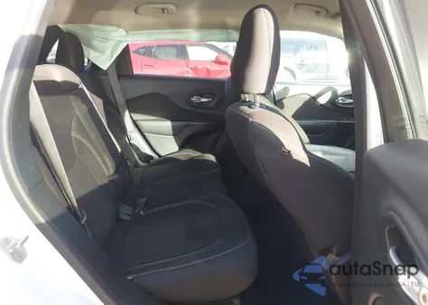 2015 Jeep Cherokee Latitude из США, поврежденный, VIN 1C4PJLCB8FW566620